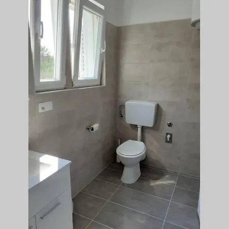Sea View With Big Terrace / 2 Apartment Barbat na Rabu