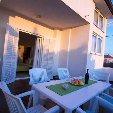 公寓 Sea View With Big Terrace / 2 *