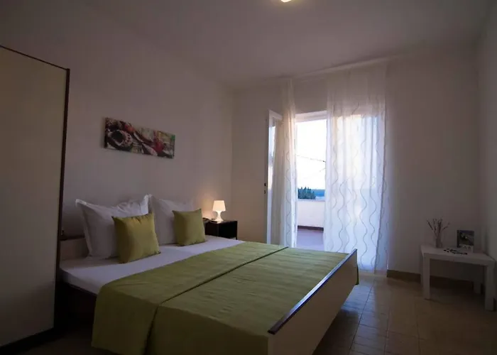 Appartamento Sea View With Big Terrace / 2 *