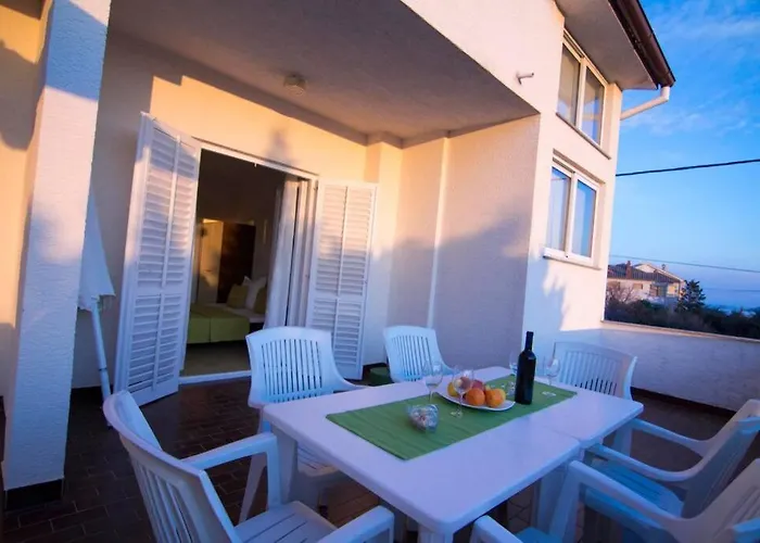 Appartement Sea View With Big Terrace / 2 *